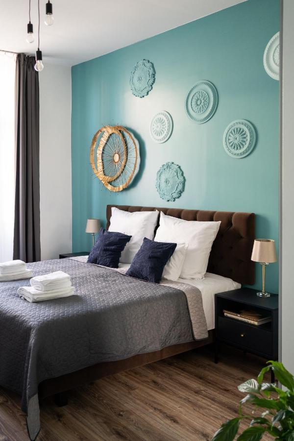 Luxe Living Castle View Apartment Krakau